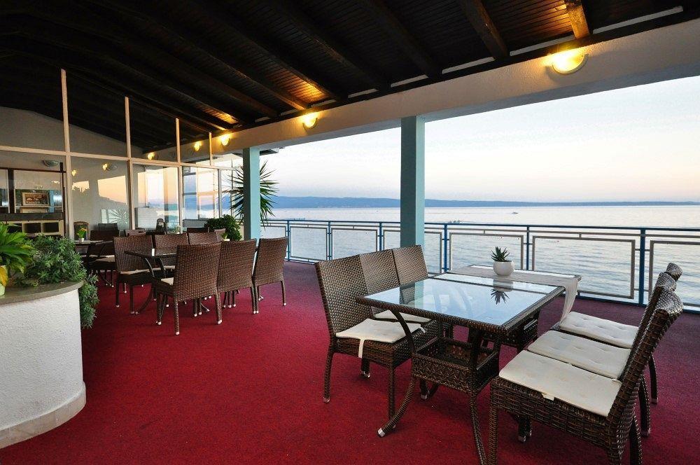 Apartments Zanic On The Beach Podstrana Buitenkant foto